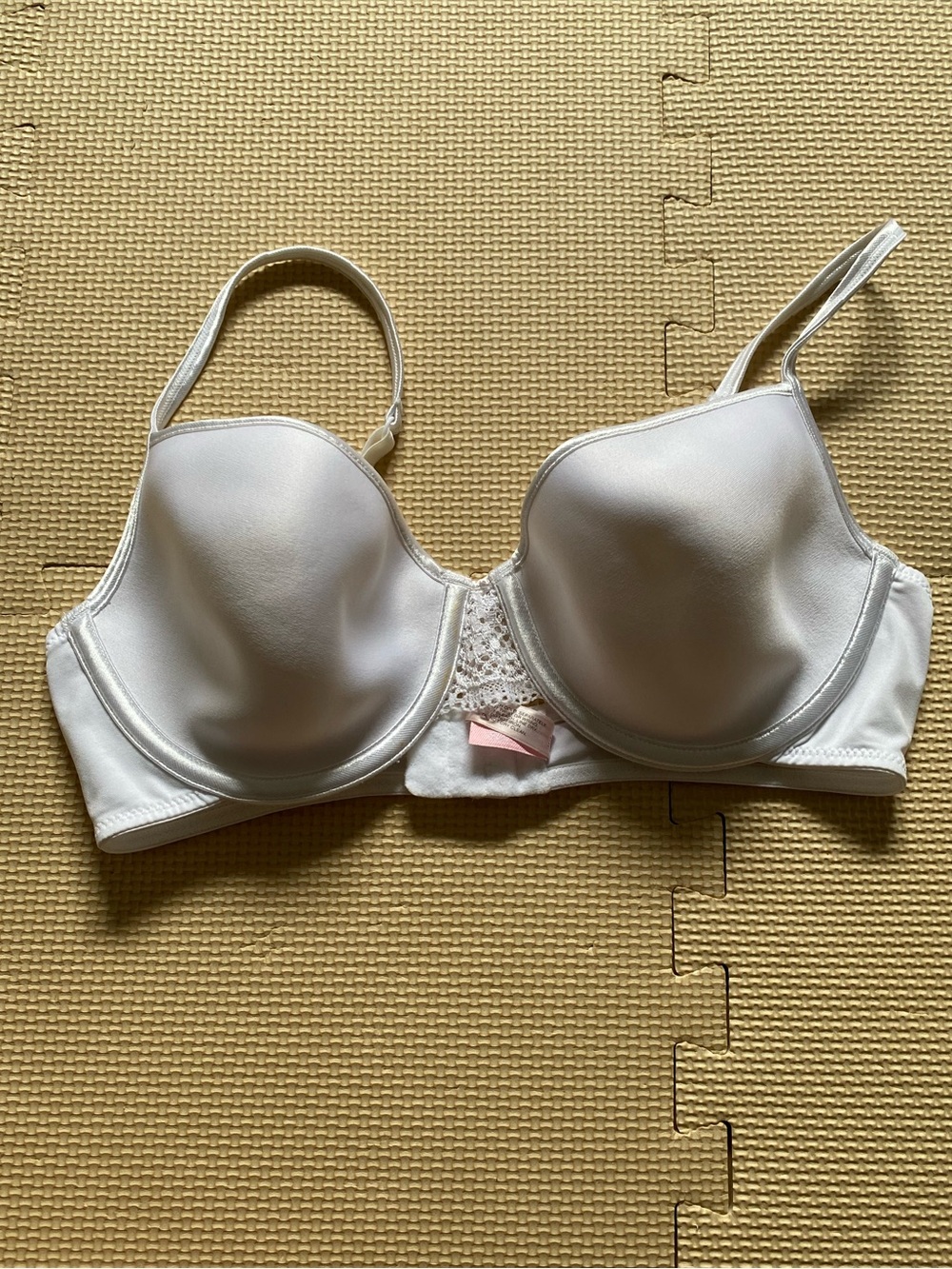Victoria's Secret White Molded Underwire Bra with Lace Trim 36D